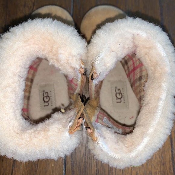 UGG Jorie Boots - Picture 8 of 9